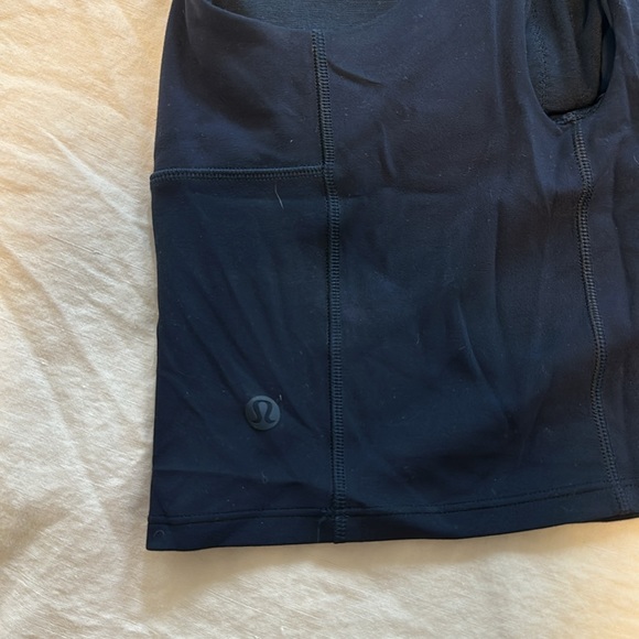 Lululemon Running Tank 🍋 - Picture 3 of 3